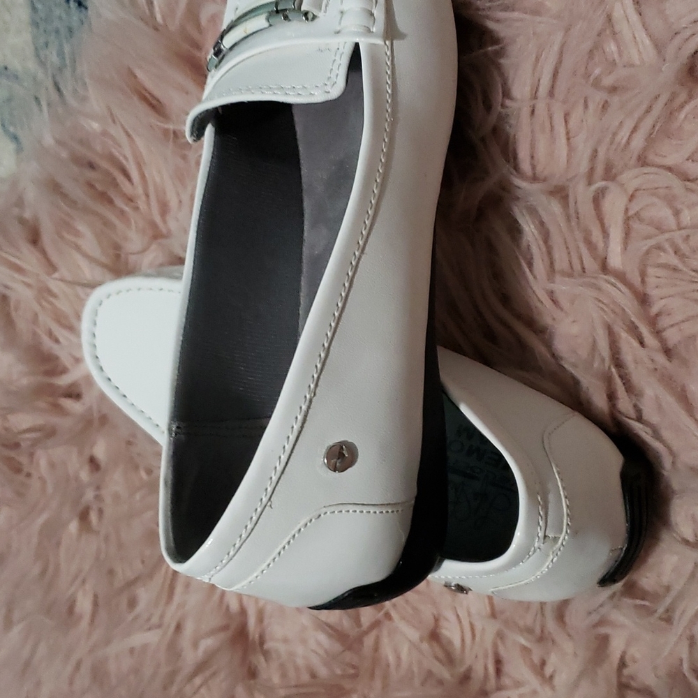 A Pair Of Life Stride Flats With Memory Foam - image 3